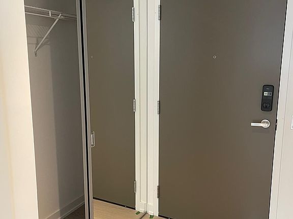 3rd image of 448 Burnhamthorpe Rd W #2411