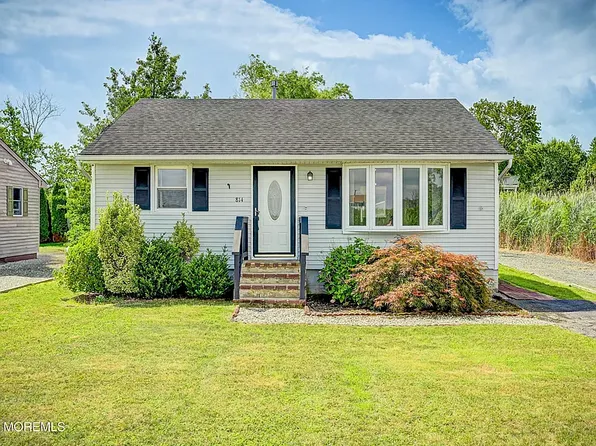 814 Bay Blvd, Bayville, NJ 08721