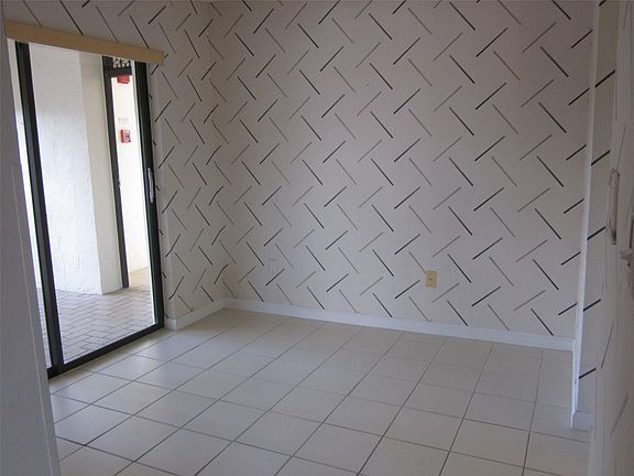 4th image of 7654 Fairfax Drive #7654