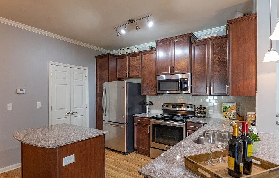 Vintage Crossing Apartments