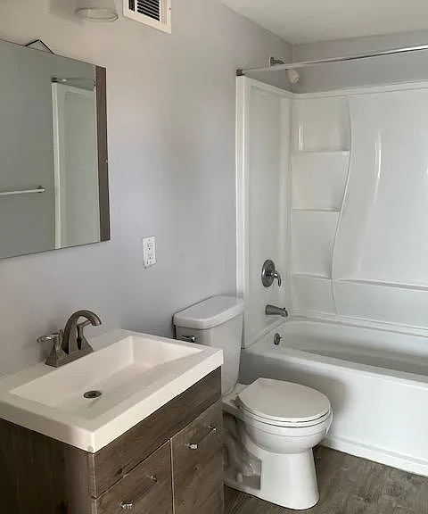 8912 Bellehaven Ave NE — Photo 14