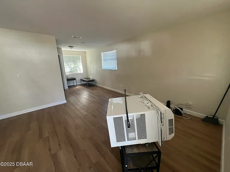 536 Ruth St — Photo 8