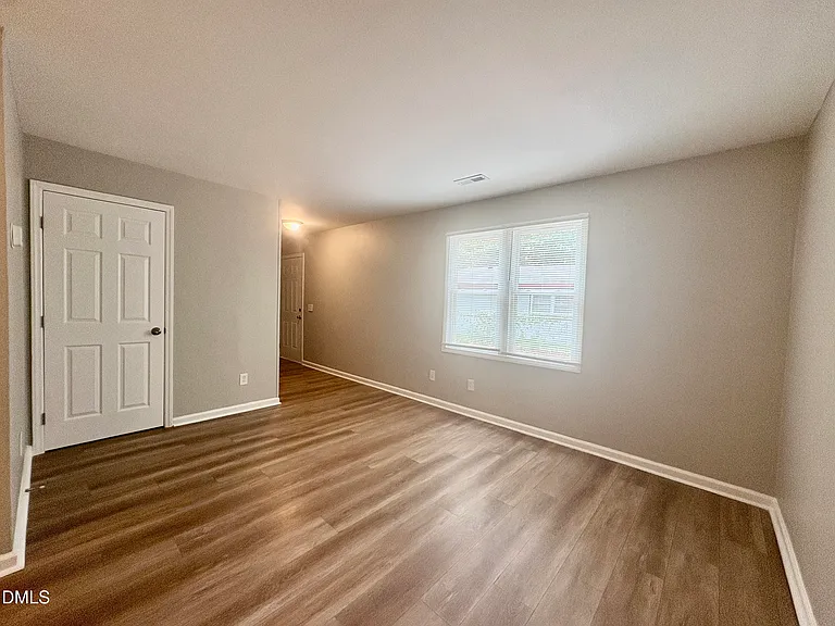 1100 Savannah Dr — Photo 13