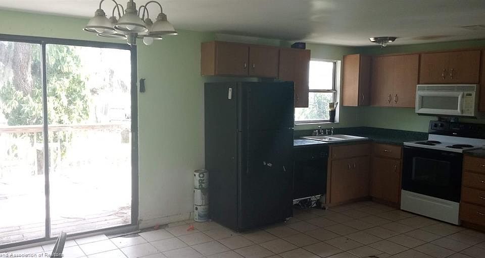 2nd image of 2118 Orange Blossom Ave