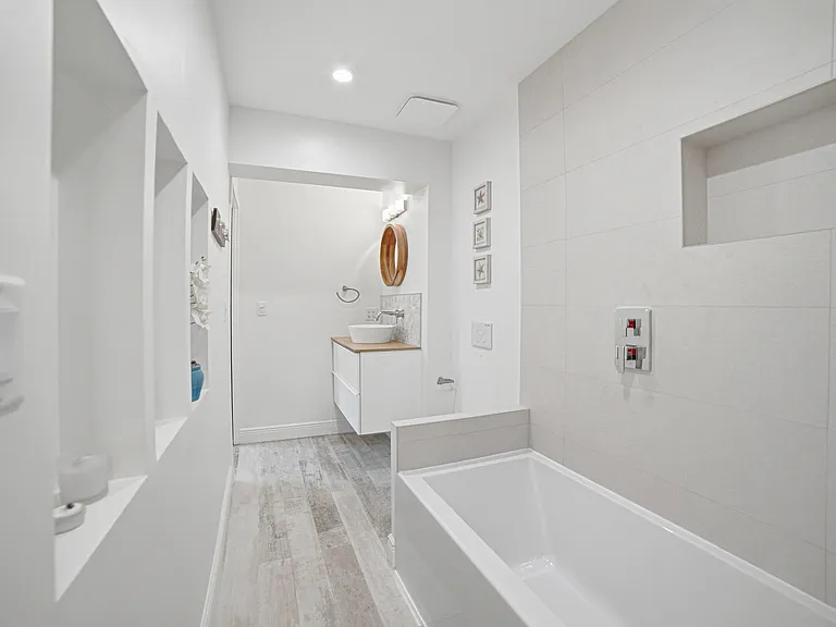 721 N Lakeside Dr — Photo 33