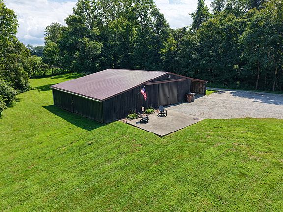 4th image of 5454 Botts Ln