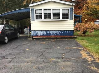 104 Larch Ln, White River Junction, VT 05001