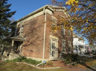 216 E Washington St, Momence, IL 60954