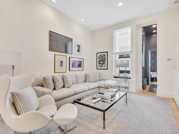 113 East 19th Street image 9 of 12