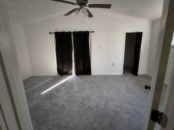 5th image of 140 Doe Run Rd