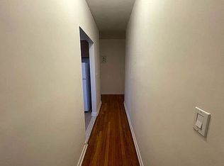 35-03 29th St #5B, Astoria, NY 11106