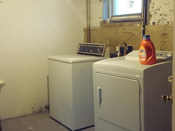 2nd image of 455 Myrtle Avenue # First Floor
