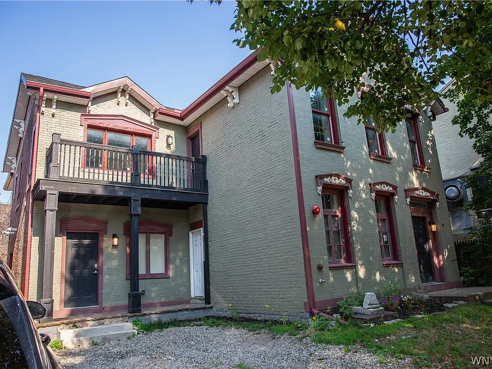 486 Franklin St #1