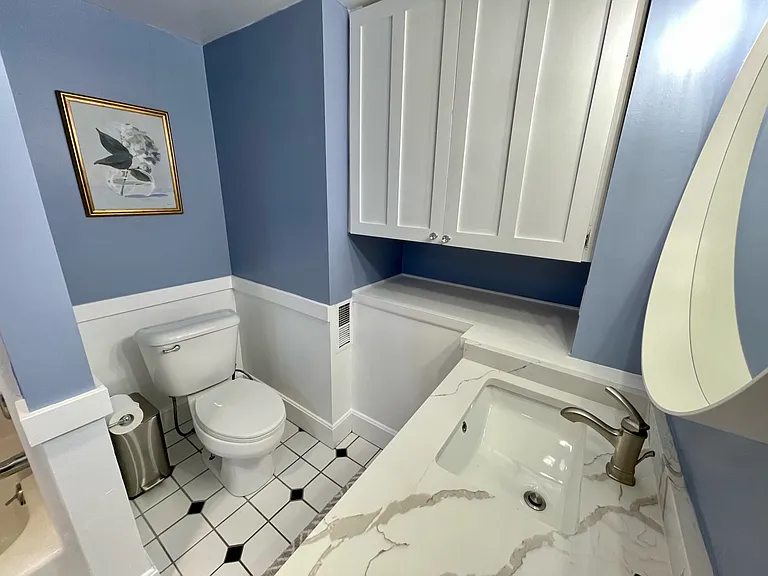 1128 E 3rd Ave #B — Photo 20