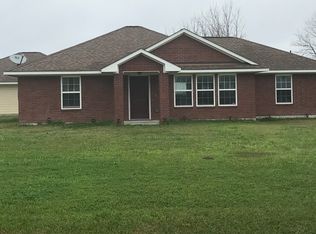 1437 Pinto Ct, Angleton, TX 77515