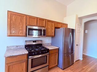 9102 N Safflower Ln, Tucson, AZ 85743