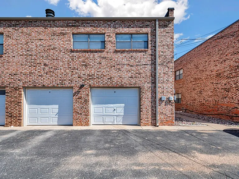 422 W Pecan Ave #D — Photo 33