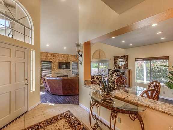 4th image of 6023 E Queens Dr