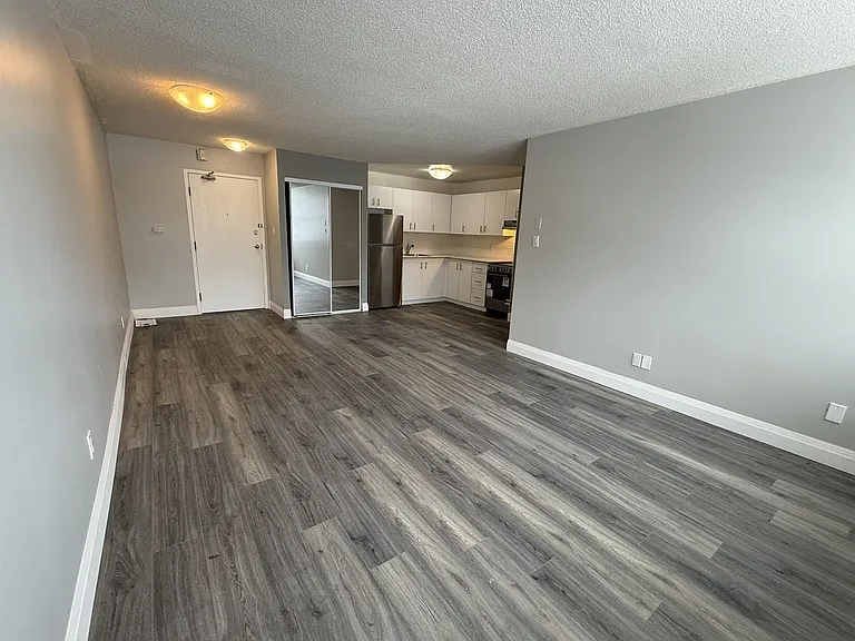704 Canboro Rd — Photo 16