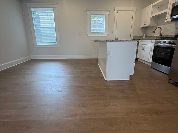 5th image of 2905 Presbury St