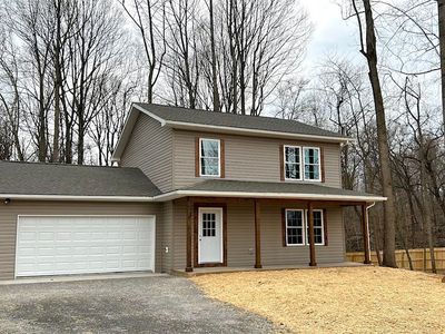 703 Emerson Dr, Falling Waters, WV, 25419