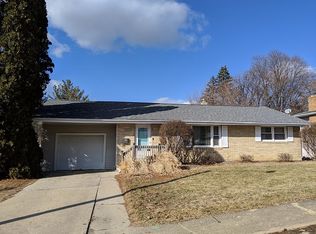3514 Greenwood Ave, Rockford, IL 61107