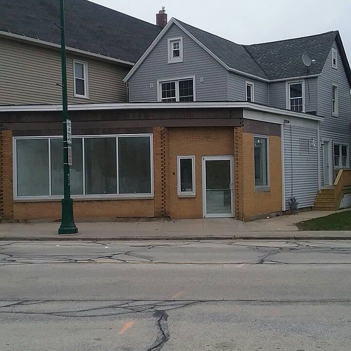 2nd image of 6416 W National Ave