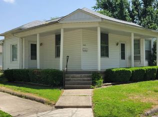 402 S Morgan St, Olney, IL 62450