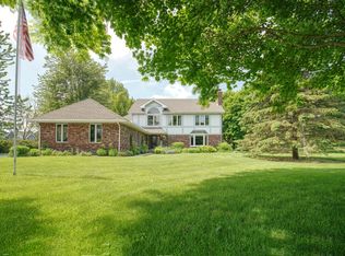 34 Steeplechase Dr, Hawthorn Woods, IL