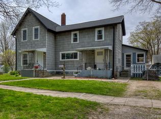609 Jefferson St, Lapeer, MI 48446