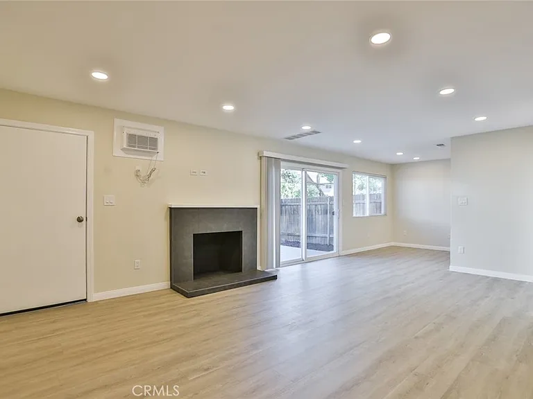 2963 Elgin Dr #C — Photo 5