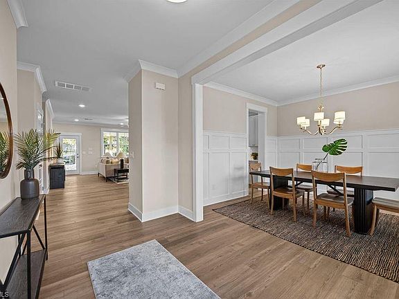 2nd image of 1126 Brookfield Dr