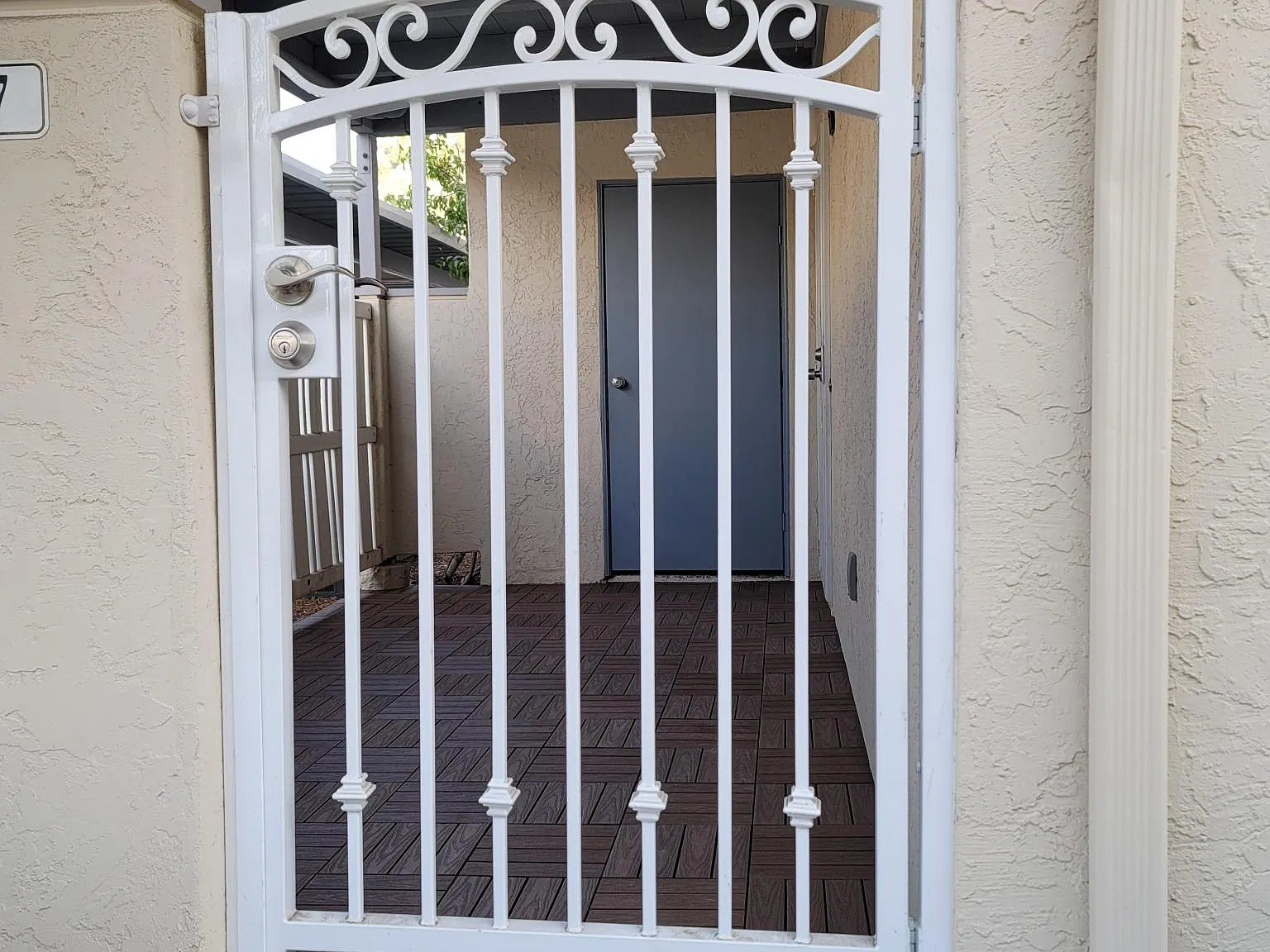 10760 N Magnolia Ave — Photo 2