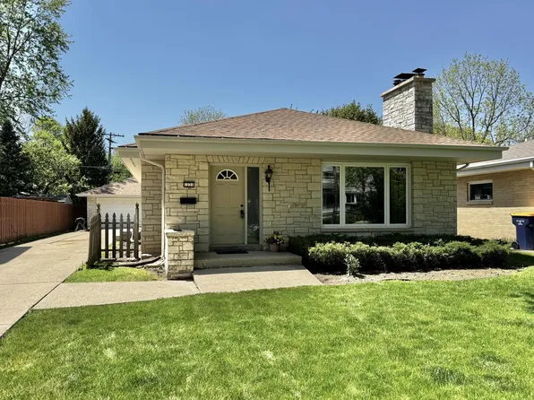 1231 S 118th STREET, West Allis, WI 53214