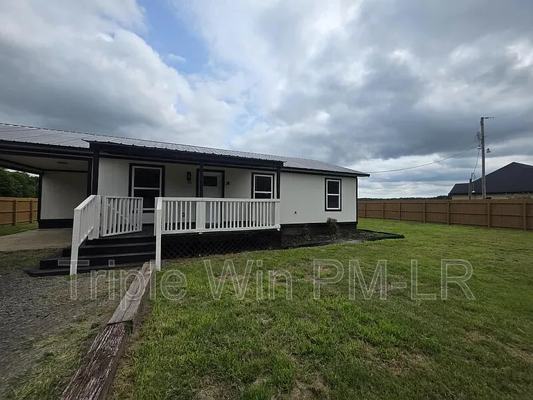 236 Vernon Harvey Rd — Photo 1