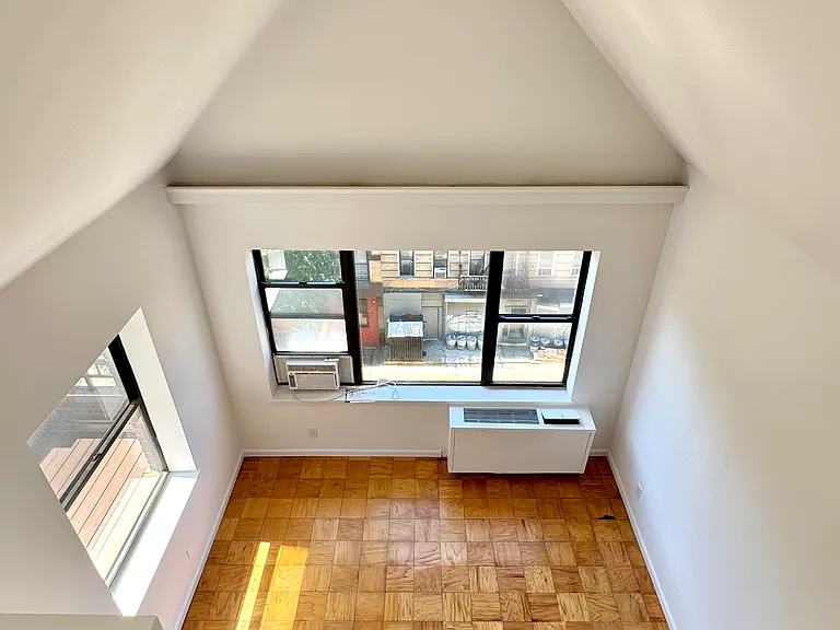 67 E 3rd St #PHA — Photo 13