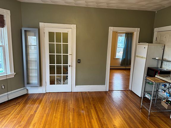 2nd image of 10 Roger St #1