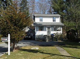 1st image of 172 Elwood Ave