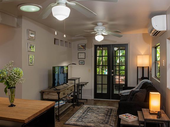 4th image of 1631 Bonita Ln #C