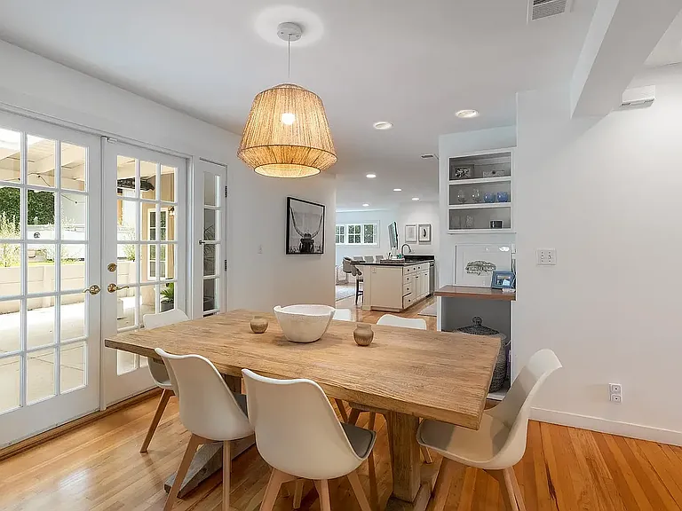 3062 Lucinda Ln — Photo 9