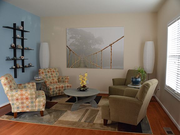 5th image of 10800 Willow Hill Ct