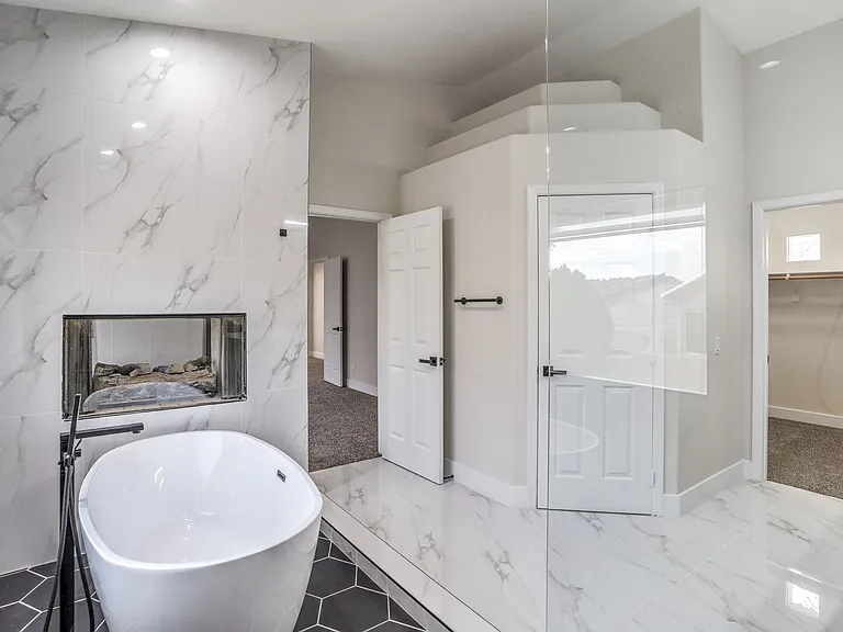 8910 Minsk Ct — Photo 25