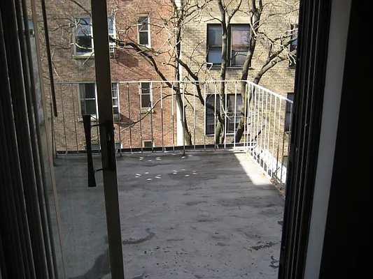 Rented by Magnone Real Estate | media 27