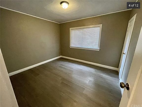 5th image of 542 W 25th St