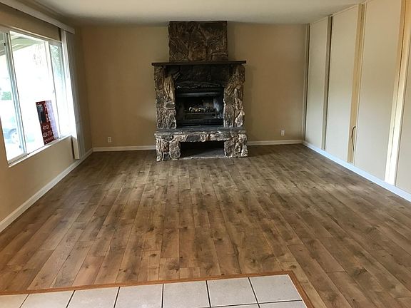 3rd image of 5058 Shalen Ct