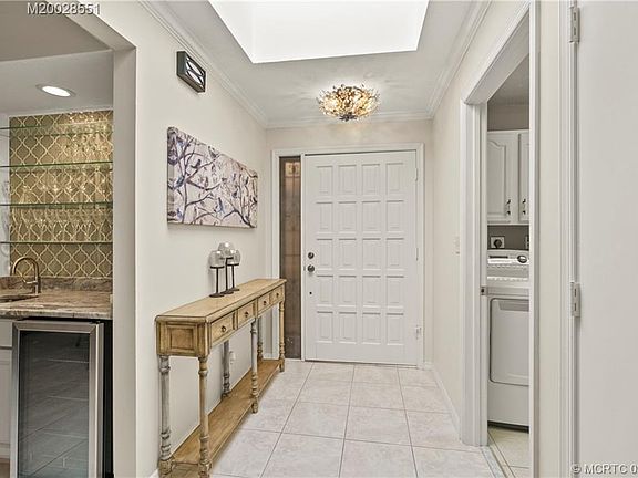 3rd image of 148 SE Crestwood Cir Unit 6-48