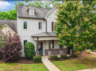 245 The Heights Dr, Calera, AL 35040