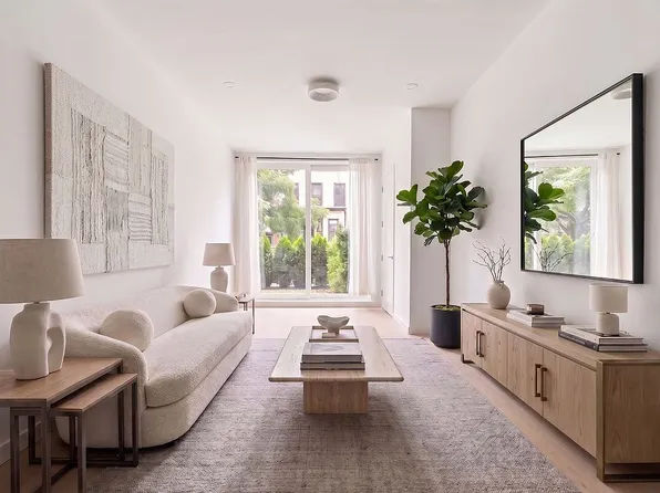 48 Stanhope St Unit 1F, Brooklyn, NY 11221