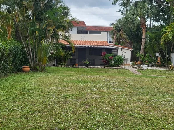 927 S Palmway, Lake Worth Beach, FL 33460