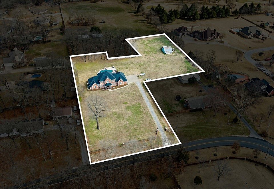 1st image of 2388 Little Flock Dr